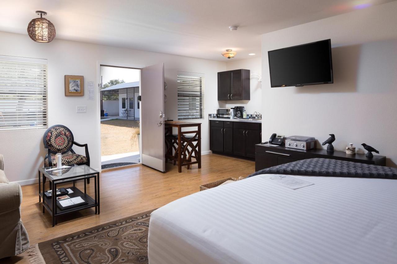 ווימברלי Hotel Flora And Fauna מראה חיצוני תמונה